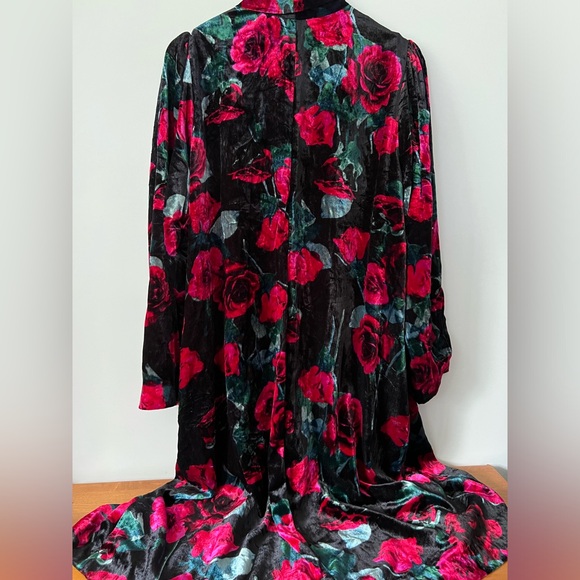 torrid Jackets & Blazers - Torrid Floral Duster | Velour Feel | Size 2X